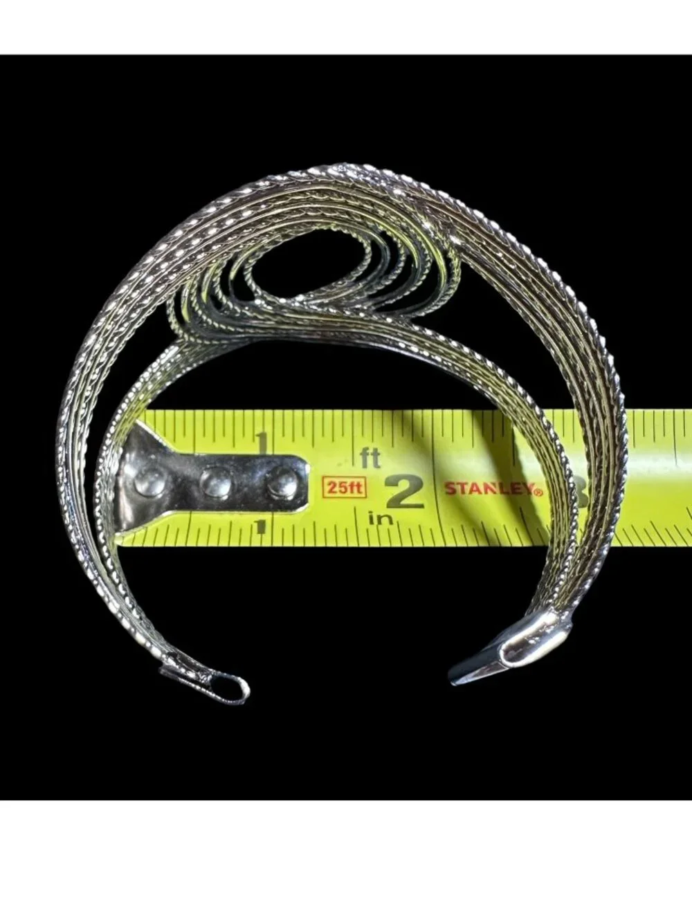 Chunky Cuff Bracelet Silver Tone Womens Costume Jewelry Boho Style NWOT